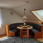 Moderne Dg-wohnung In Apartman *