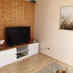 Moderne Dg-wohnung In Apartman Mainleus