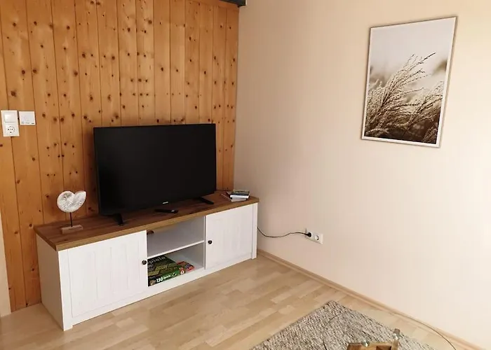 Moderne Dg-wohnung In Appartamento Mainleus