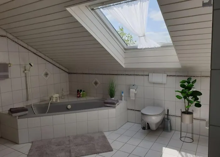 Moderne Dg-wohnung In * Mainleus