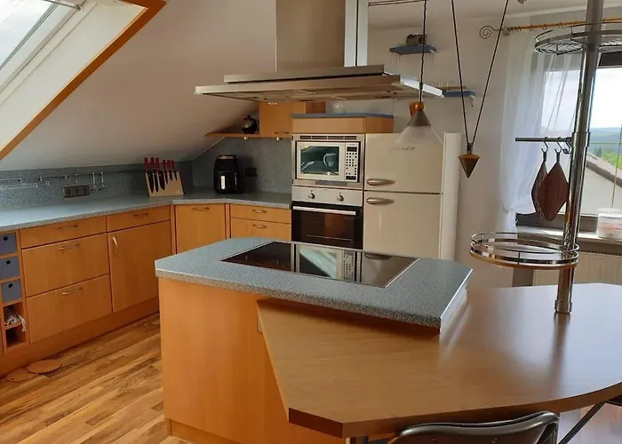 Moderne Dg-wohnung In *