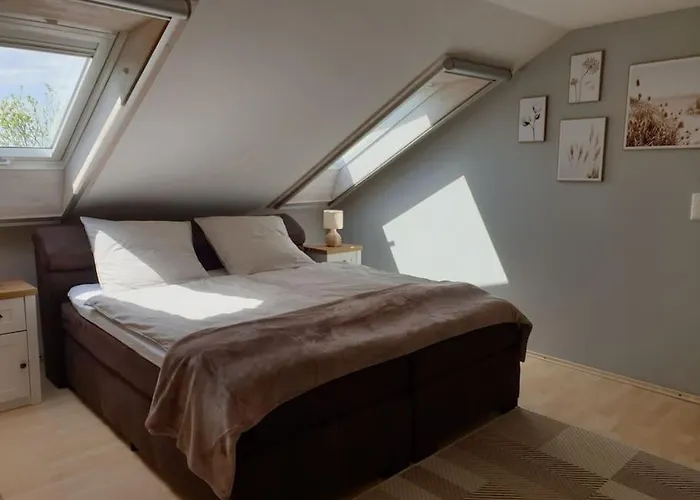 Moderne Dg-wohnung In * Mainleus