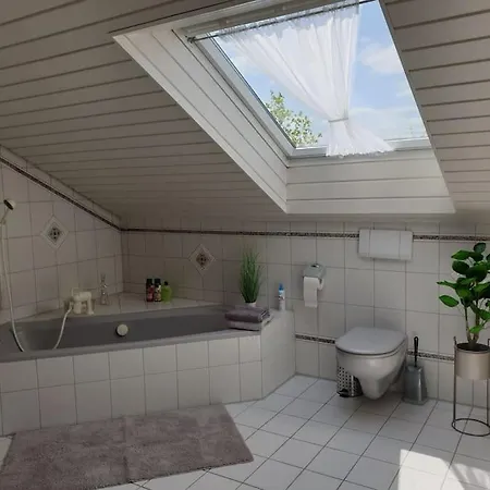 Moderne Dg-wohnung In * Mainleus