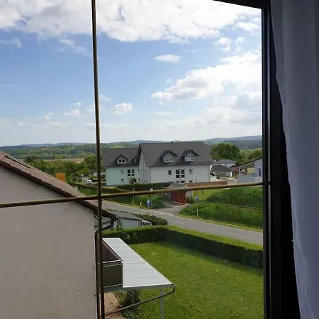 Moderne Dg-wohnung In *